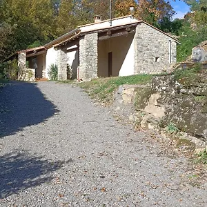  Hébergement de vacances Au Pied Du Grand Cedre